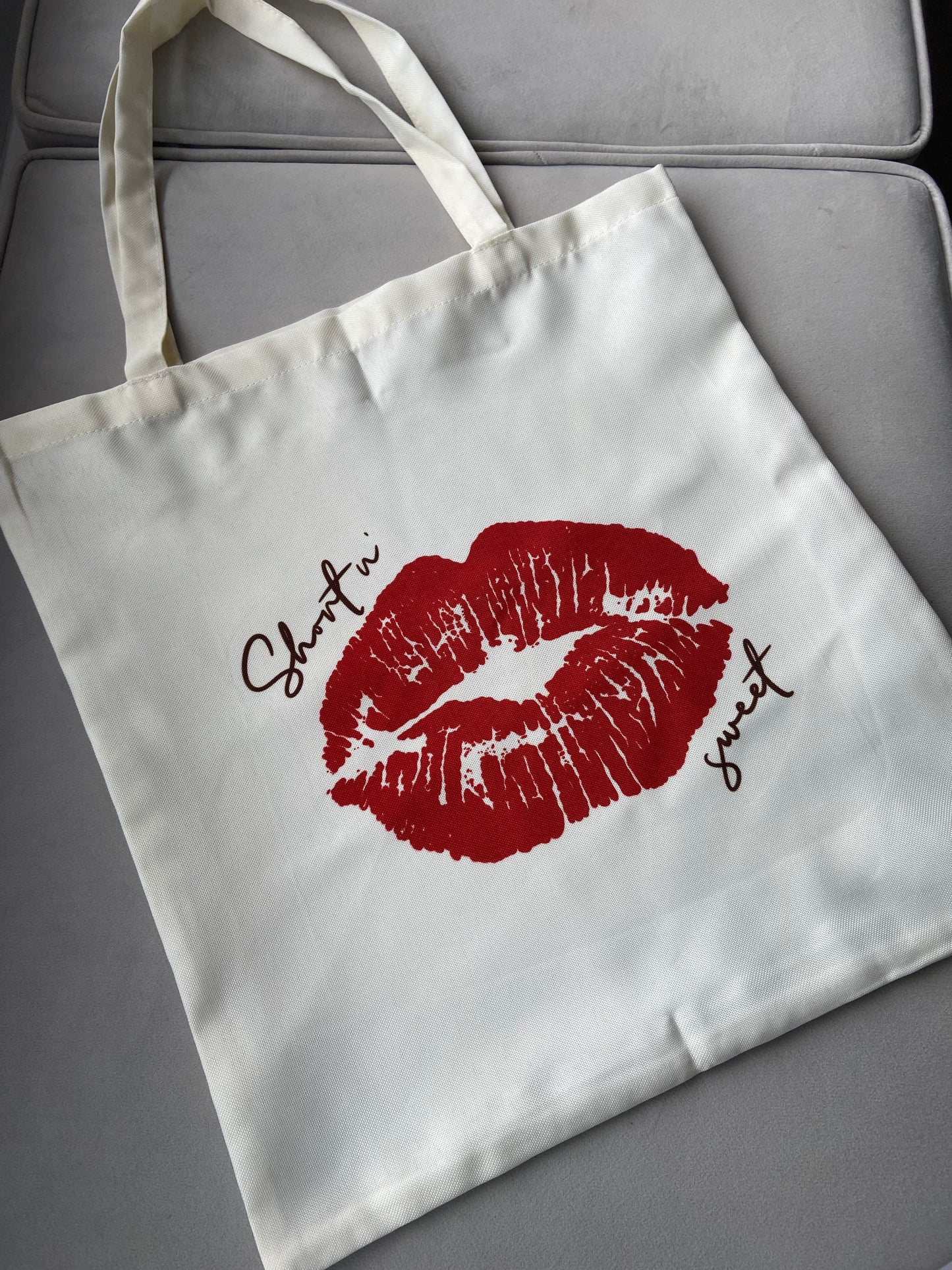 Lipstick tote bag. Short n sweet. Cream