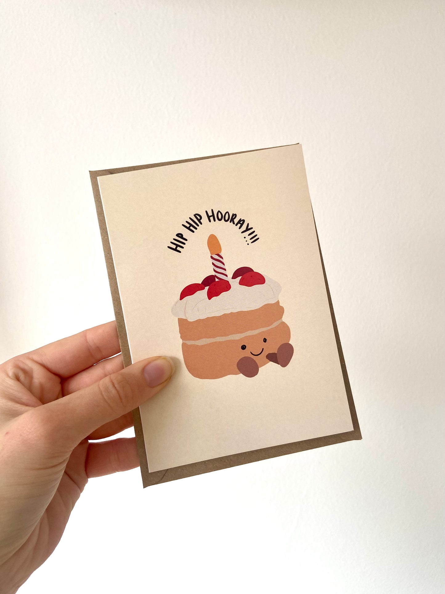 Cuddly toy birthday cake card. A6