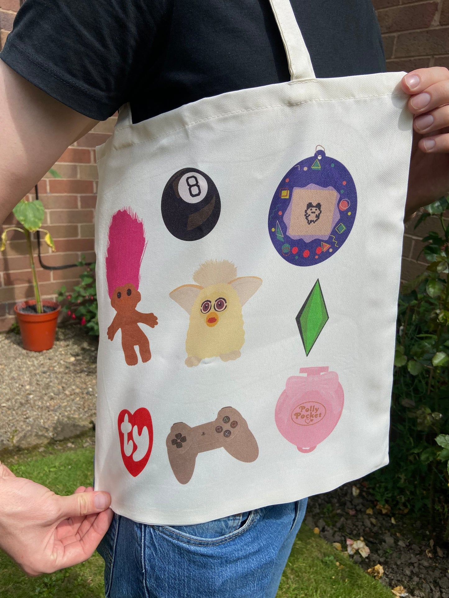 Nostalgia tote bag. 90s & 00s. Cream