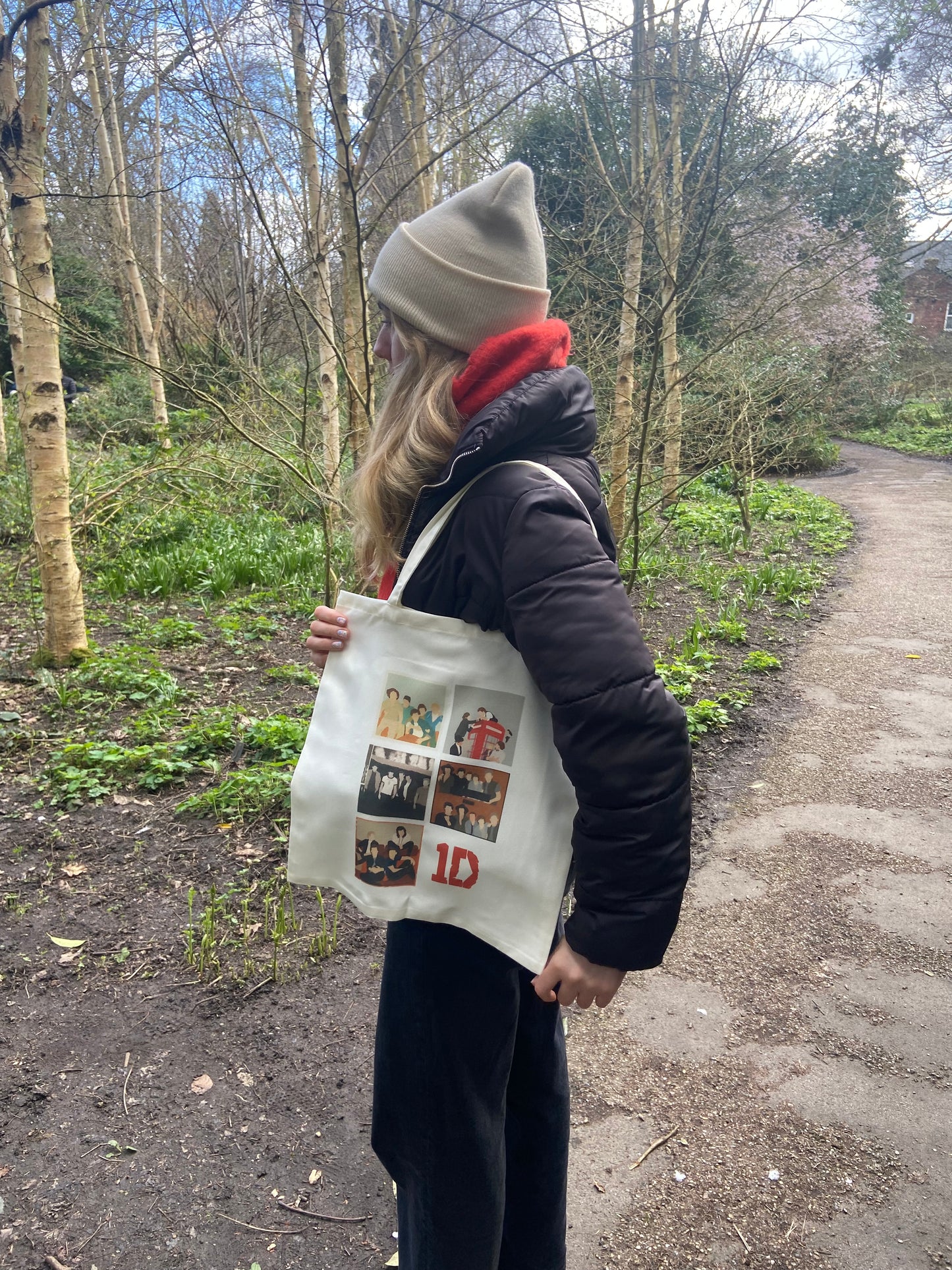 1D album tote bag. Cream