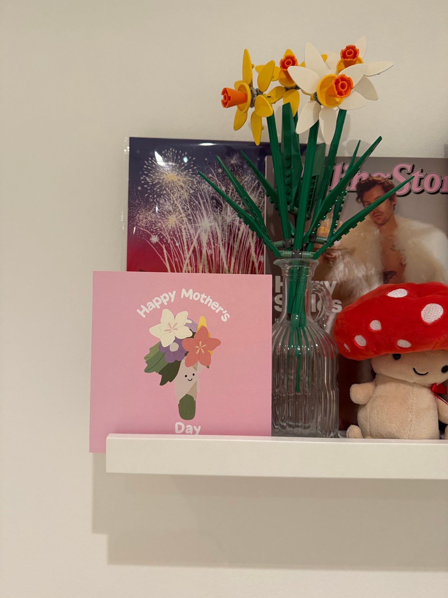 Mother’s Day Card. Flowers. Cuddly toy. Squared (148mmx148mm)