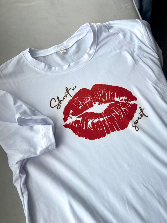 Lipstick T-shirt. Short n sweet. Sabrina